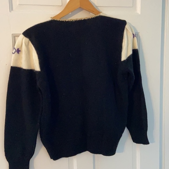 VTG beaded crop embroidered sweater - Picture 6 of 6